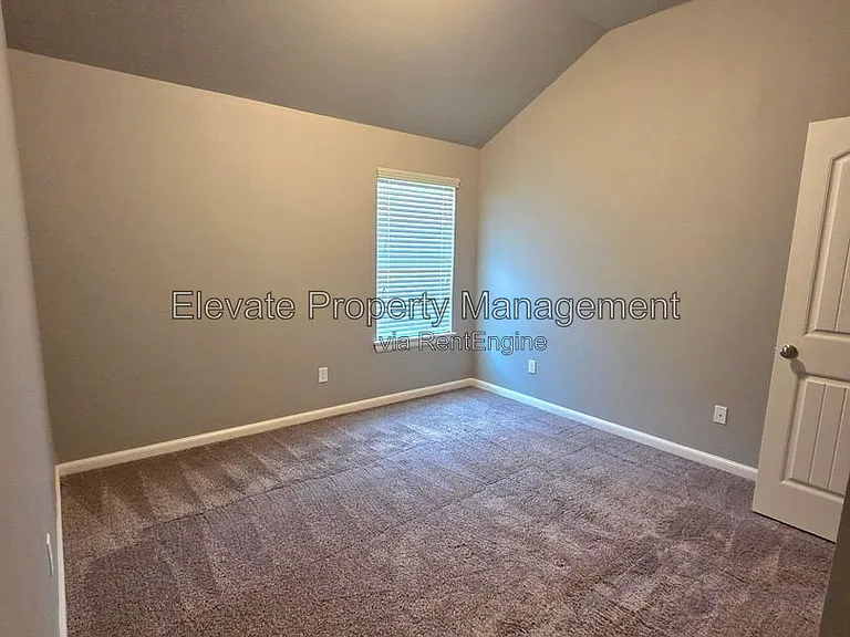 2210 Starwood Way — Photo 10