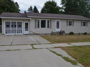359 N Franklin St, Alpena, MI 49707