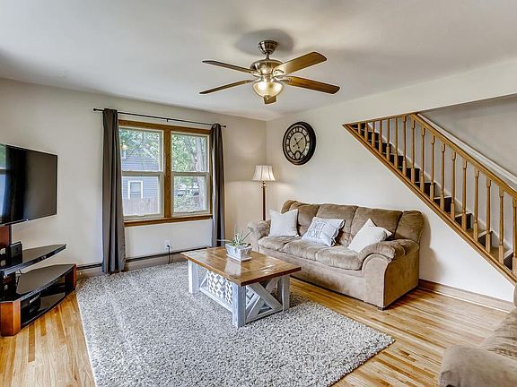 3rd image of 2085 William St
