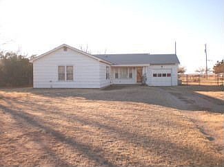 1st image of 825 N Us Highway 385