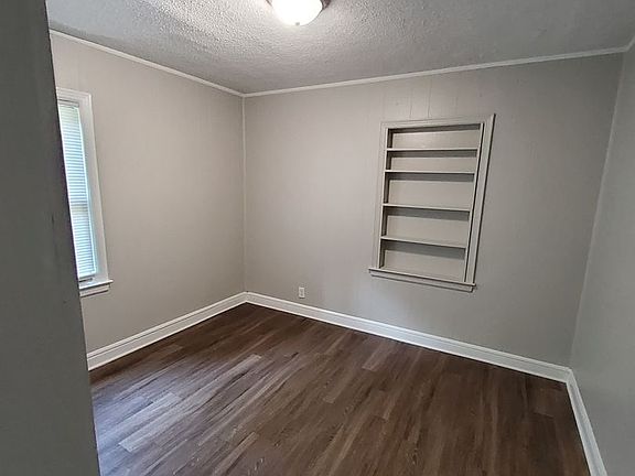 5th image of 2060 Pryne Dr