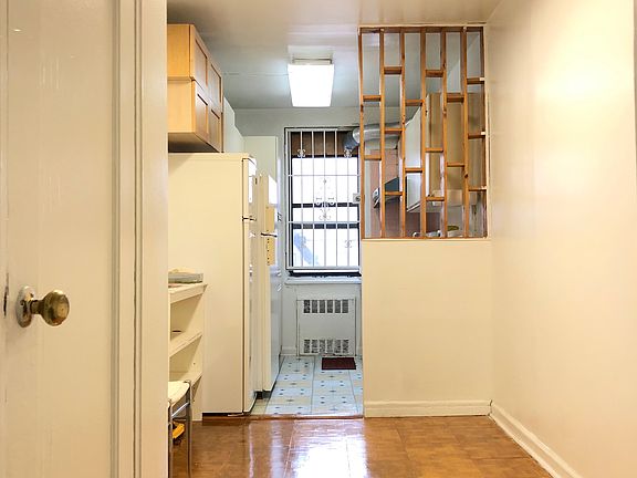 3rd image of 8419 51st Ave APT 5N