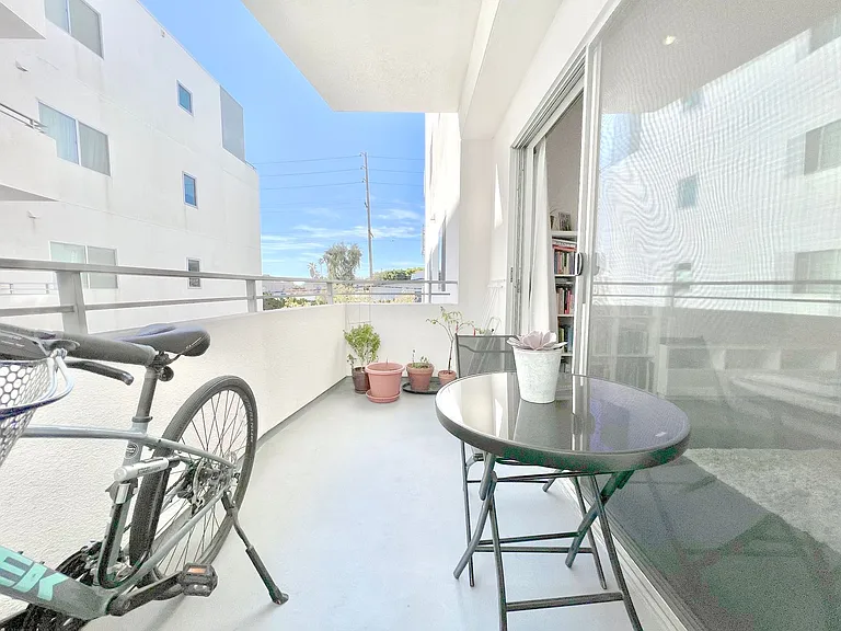 1700 Sawtelle Blvd #219 — Photo 9