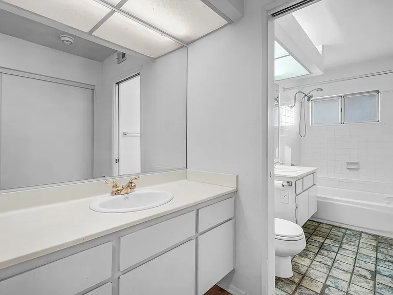 23930 Arroyo Park Dr #109 — Photo 16