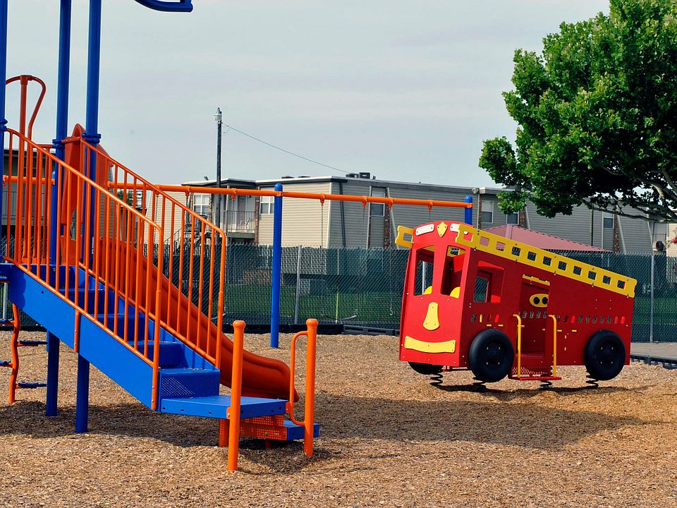 Emerald Pointe Apartment Homes Apartment Rentals Harvey, LA Zillow