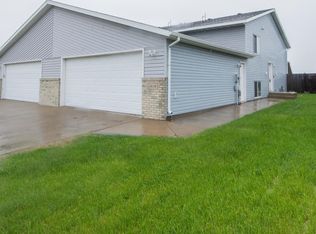 1810 41st Ave S, Moorhead, MN 56560