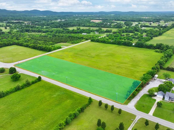 1 Sledge Rd, Christiana, TN 37037