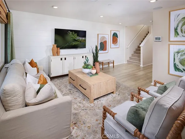 8456 Peachwillow Ct, Jurupa Valley, CA 92509