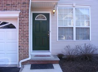11 Stallion Ct #506, Somerset, NJ 08873