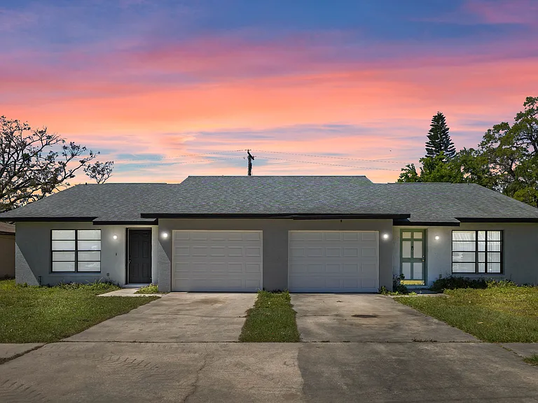 120 W Towne Pl — Photo 18