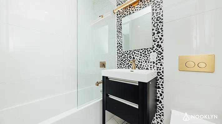 Rented by Nooklyn NYC LLC | media 2