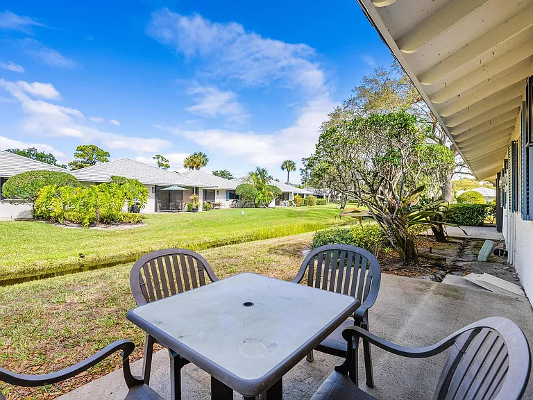 406 Club Dr — Photo 16