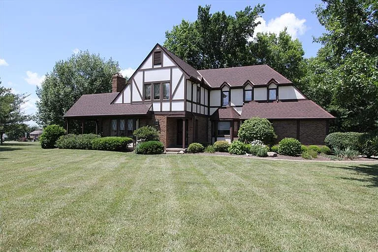 3207 Citation Ln photo 1