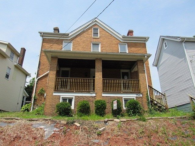 1st image of 754 Sidney St
