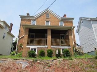 754 Sidney St, Greensburg, PA 15601