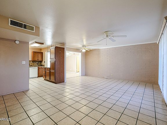 4th image of 10441 W SUN CITY Boulevard