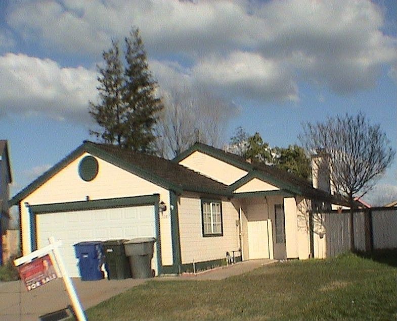 1st image of 5087 N Laguna Dr