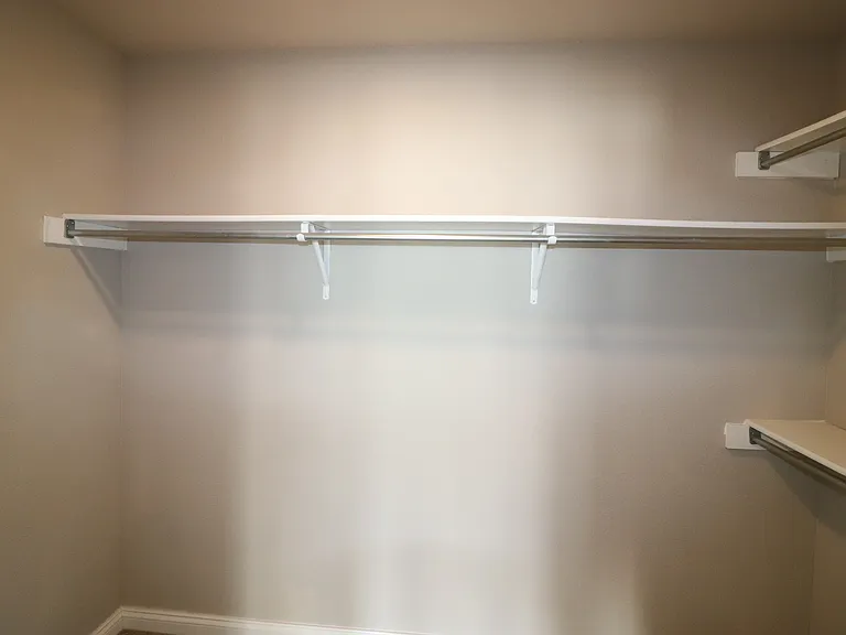 4606 Clay Dr — Photo 12