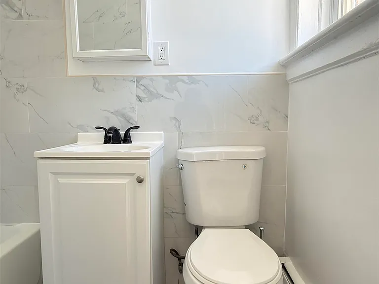 397 Avenue C #101 — Photo 7