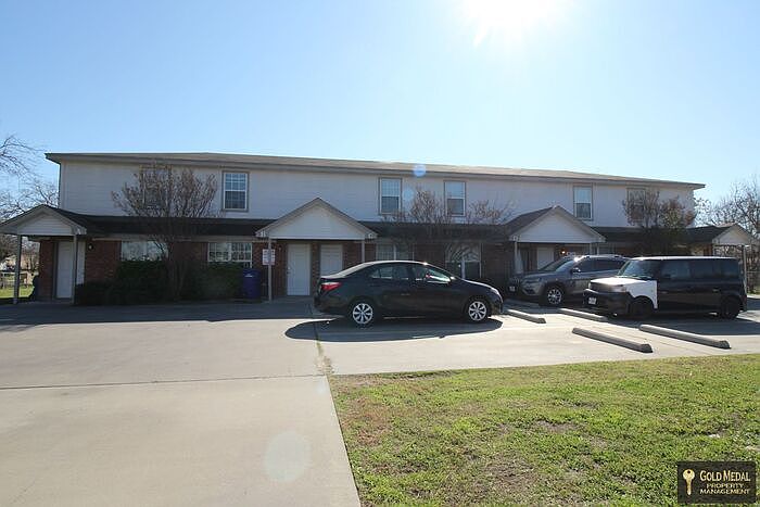 1st image of 401 West Ave E Unit B