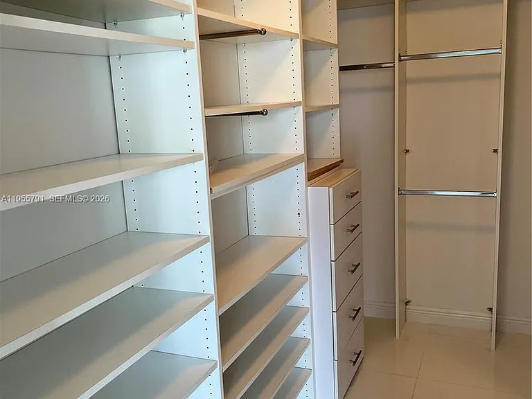 19707 Turnberry Way #24A — Photo 14