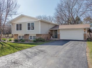 6620 Terrace Dr, Downers Grove, IL 60516