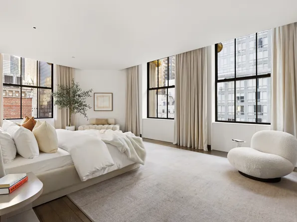 111 West 57th Street image 16 of 34