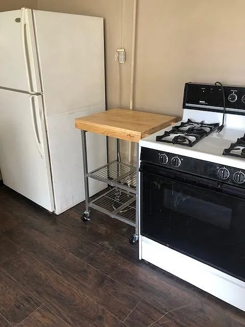 713 W Maple St — Photo 4