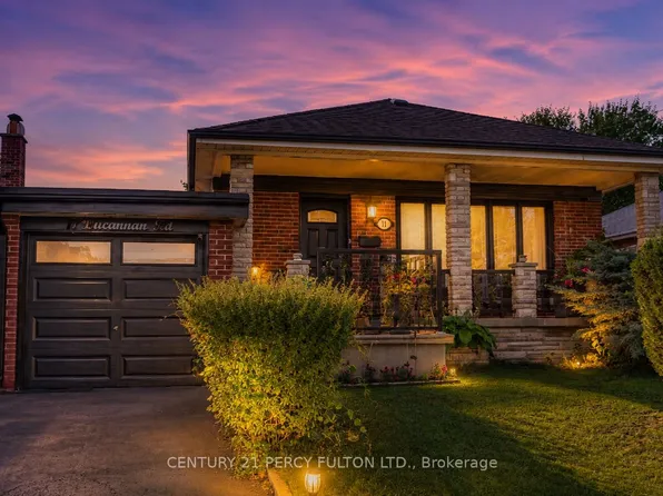 11 Bucannan Rd, Toronto, ON M1R 3V2