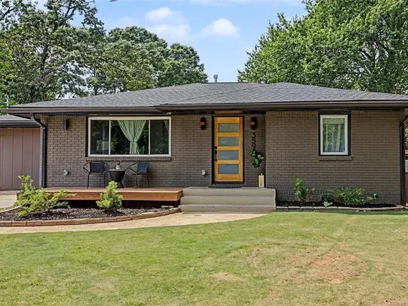 3590 Crestview Dr SE, Smyrna, GA 30082