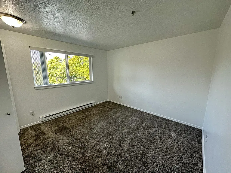 3456 Hadley St NE — Photo 13