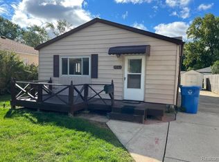 20313 Powers Ave, Dearborn Heights, MI 48125