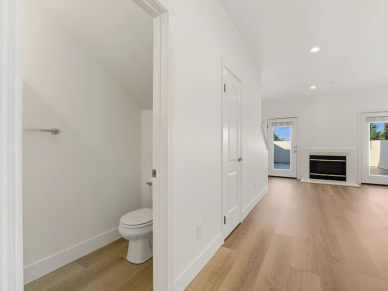 Stevens Creek Villas — Photo 19