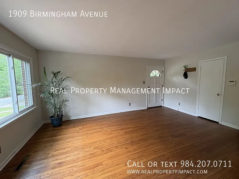 1909 Birmingham Ave — Photo 6