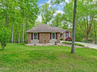 113 Burrough Ln, Crossville, TN 38558
