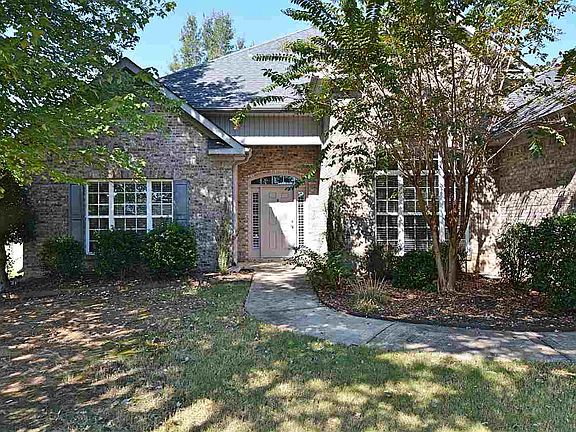 2nd image of 2708 Wenzel Cir SE