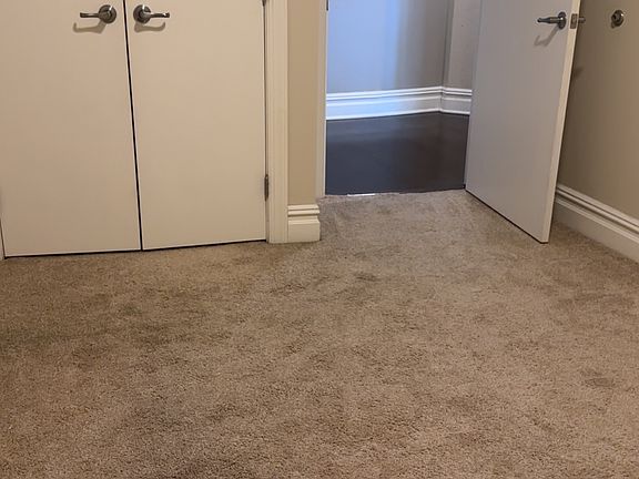 3rd image of 2917 Main St #605