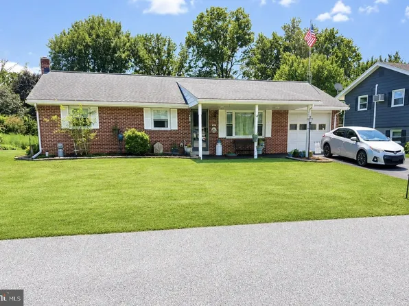 43 Marie Ave, Manheim, PA 17545