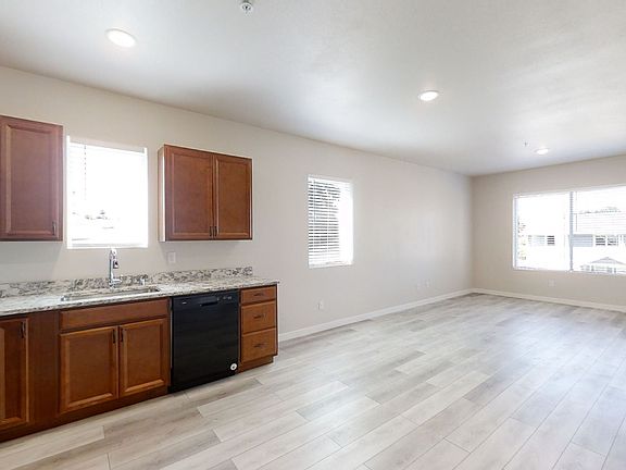 4th image of 7427 S D St #301