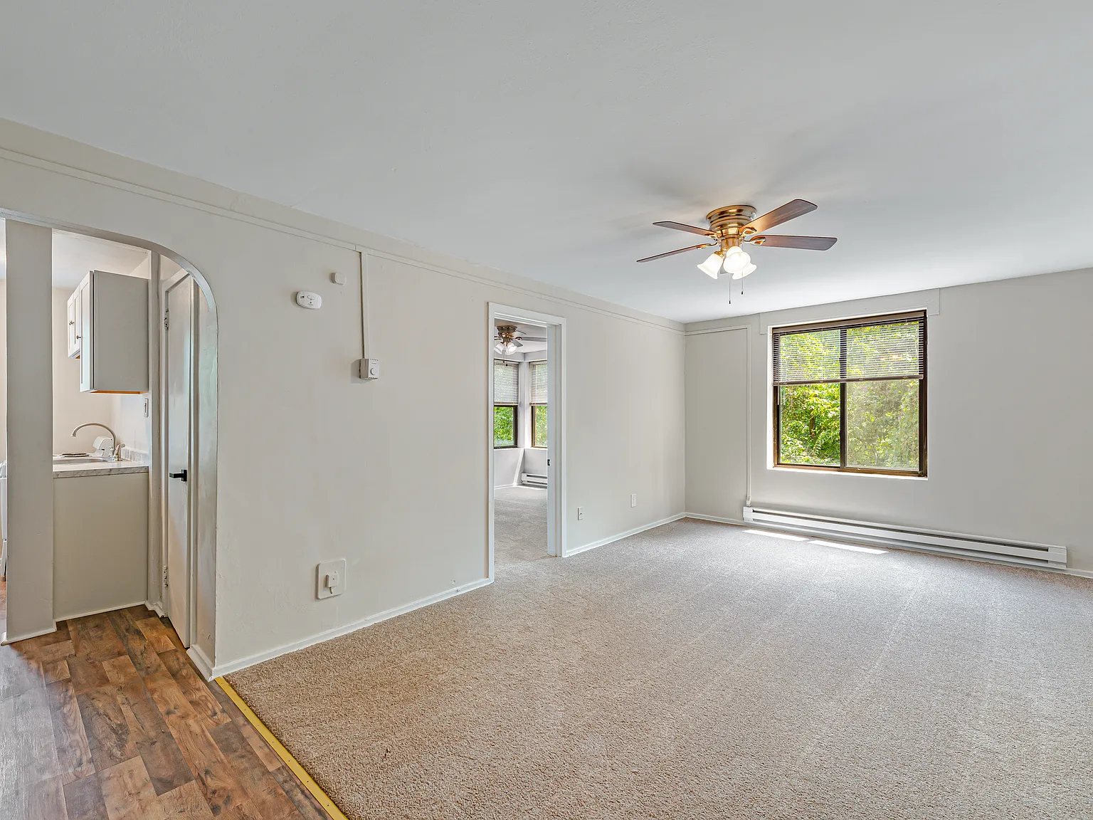 Palm Garden Apartments — Photo 1