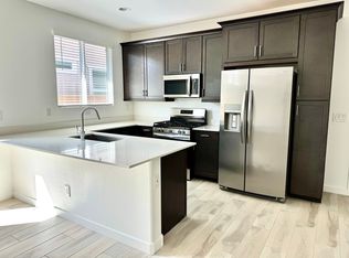 3399 E Open Prairie Dr #B, San Tan Valley, AZ 85140