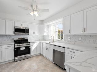 260 Edwards Pl, North Brunswick, NJ 08902