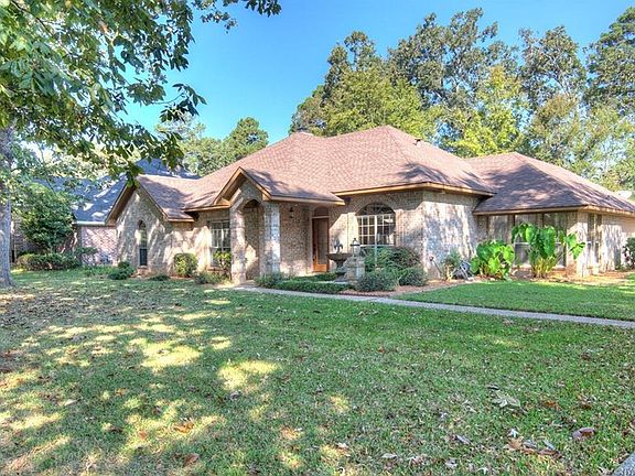 3rd image of 112 Hilton Head Dr