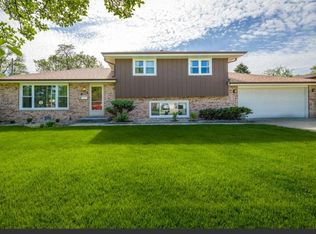 10852 S Natchez Ave, Worth, IL 60482