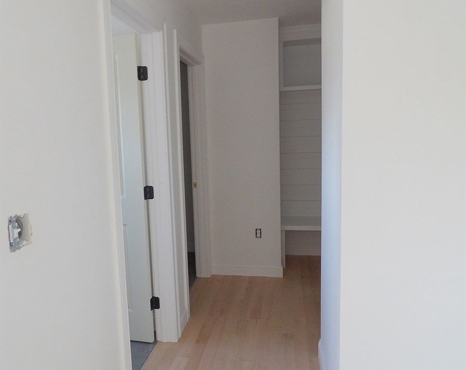 2nd image of 23 Couch St #A