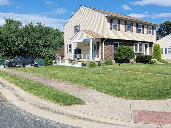 5th image of 4236 Slater Ave