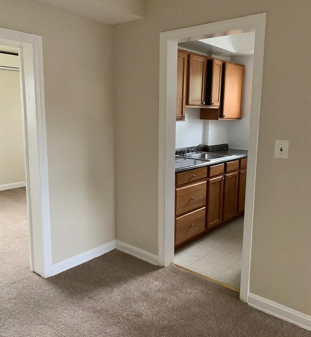 6823 Red Top Rd — Photo 3