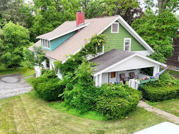 27 N North Walnut St, Attica, NY 14011