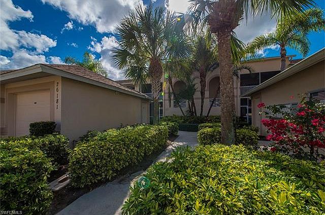 1st image of 26181 Clarkston Dr #203