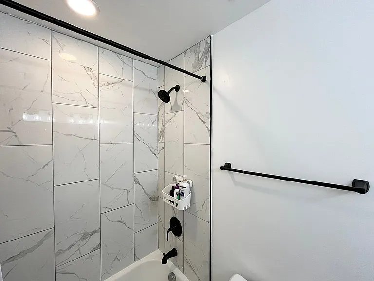 1116 E Geer St #A — Photo 15